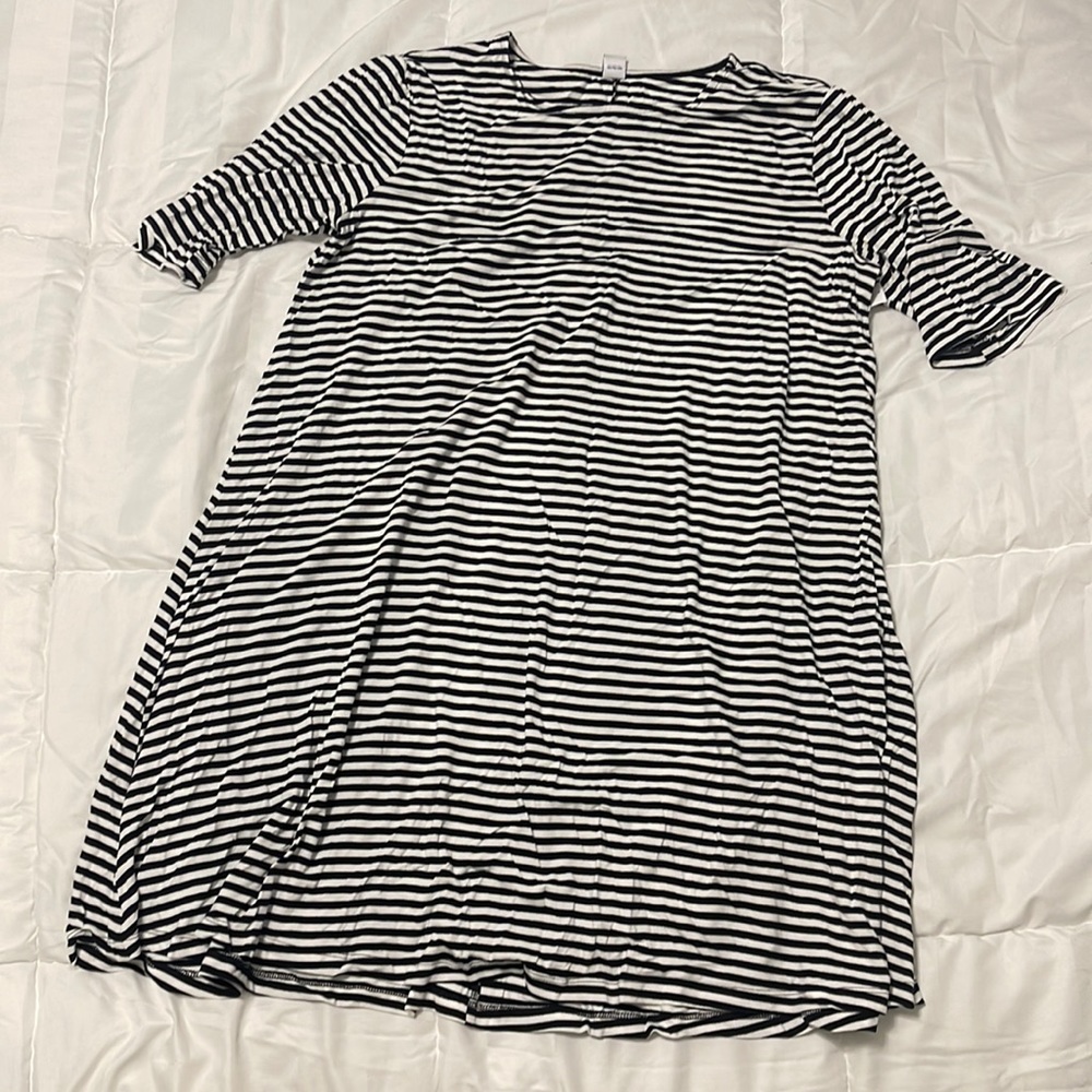 NWT Old Navy Black and White Striped Dress